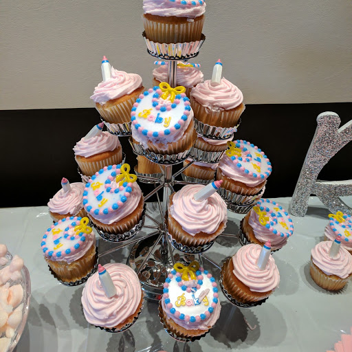 Florist «Flower Patch Florist, Gifts, & Sweet Tooth Bakery», reviews and photos, 3204 Ladnier Rd, Gautier, MS 39553, USA