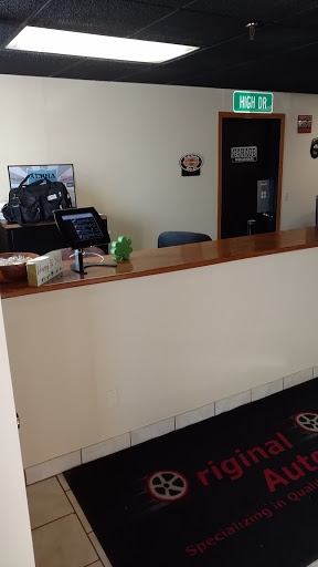 Used Car Dealer «Original Owner Autos», reviews and photos, 9811 Hamilton Rd, Eden Prairie, MN 55344, USA