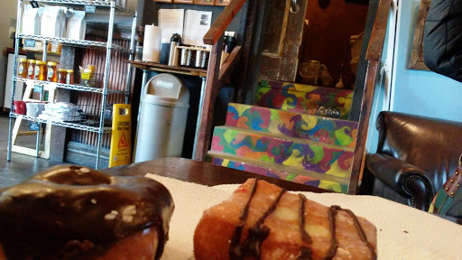 Coffee Shop «North Lime Coffee & Donuts», reviews and photos, 575 N Limestone, Lexington, KY 40508, USA