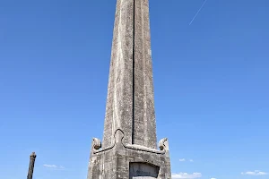 Nelson's Monument image