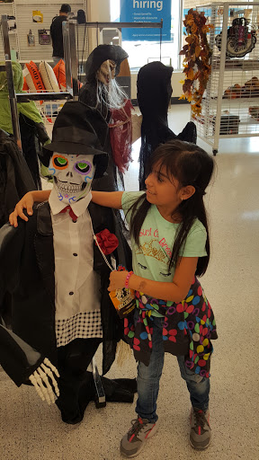 Clothing Store «Ross Dress for Less», reviews and photos, 2420 Chemical Rd, Plymouth Meeting, PA 19462, USA