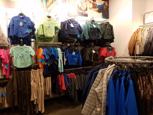 Sportswear Store «Columbia Sportswear Outlet Store at Tanger Outlets», reviews and photos, 4000 Arrowhead Blvd #710, Mebane, NC 27302, USA