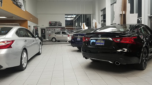 Car Dealer «Hanlees Davis Nissan», reviews and photos, 5009 Chiles Rd, Davis, CA 95618, USA