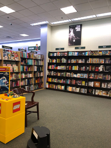 Book Store «Barnes & Noble», reviews and photos, 631 E Boughton Rd, Bolingbrook, IL 60440, USA