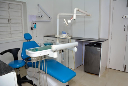 Dentcure Dental Clinic l Best Dentist / Dental Clinic in Mulund l Best Dental Implants / Root Canal in Mulund