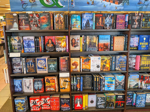 Book Store «Barnes & Noble Booksellers», reviews and photos, 1739 Olentangy River Rd, Columbus, OH 43212, USA