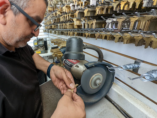 Locksmith «Armor Locksmith & Security», reviews and photos, 65-02 164th St, Fresh Meadows, NY 11365, USA