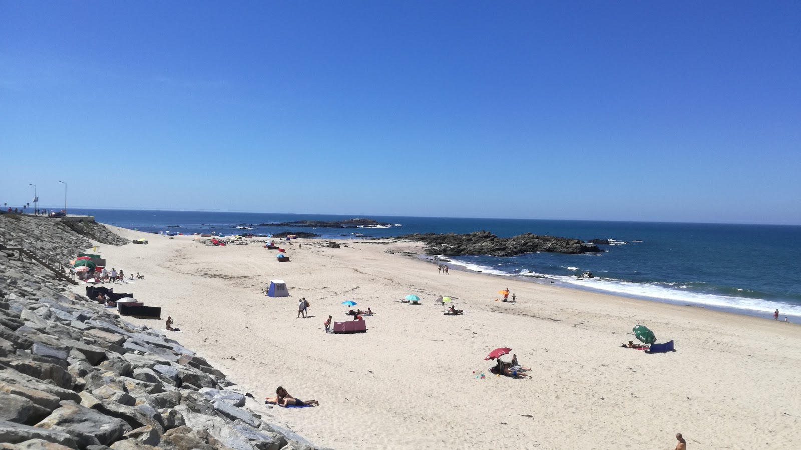 Fotografie cu Praia de Mindelo și așezarea