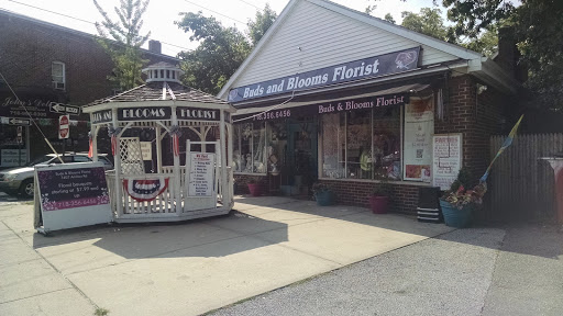 Buds & Blooms Florist, 7407 Amboy Rd, Staten Island, NY 10307, USA, 