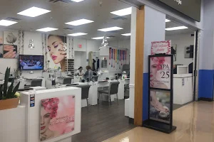 Regal Nails, Salon & Spa image