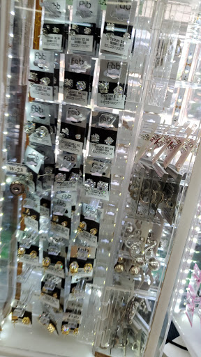 Convenience Store «One Stop Shop», reviews and photos, 407 E 24th St, Erie, PA 16503, USA