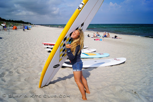 Surfschule Zingst Ostsee / windsurfen + wellenreiten + sup surfen + kitesurfen lernen