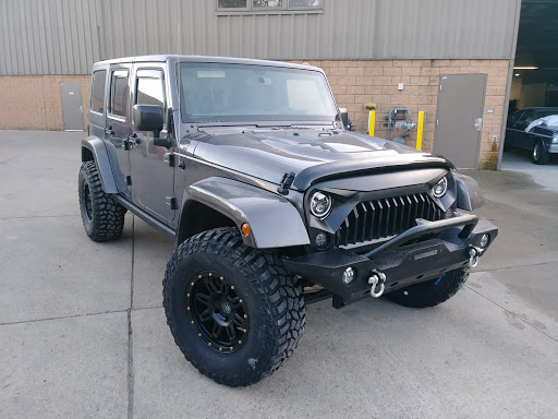 Auto Body Shop «J & L Collision and Auto Glass», reviews and photos, 25825 Gratiot Ave, Roseville, MI 48066, USA