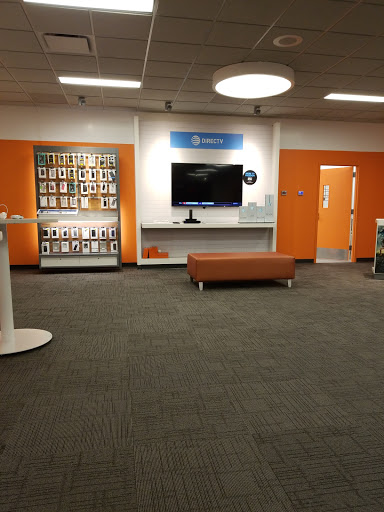 Cell Phone Store «AT&T Authorized Retailer», reviews and photos, 12879 Quebec St #5, Thornton, CO 80602, USA