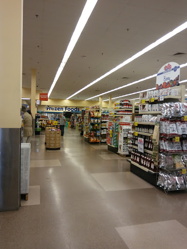 Grocery Store «Hannaford Supermarket», reviews and photos, 415 Philbrook Ave, South Portland, ME 04106, USA