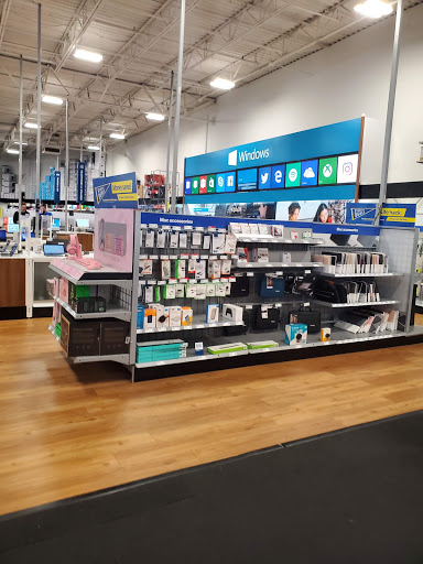 Electronics Store «Best Buy», reviews and photos, 26 Plaza Dr, Fairview Heights, IL 62208, USA