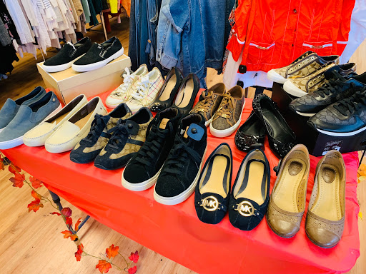 Used Clothing Store «Clothes Mentor», reviews and photos, 2701 N Mall Dr, Virginia Beach, VA 23452, USA