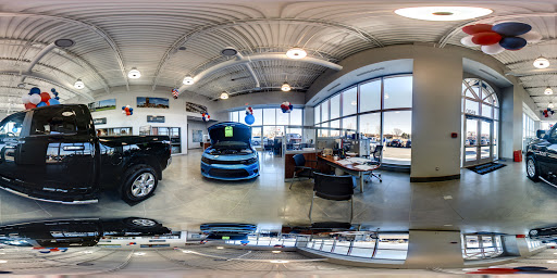 Car Dealer «Golling Chrysler Dodge Jeep Ram of Chelsea», reviews and photos, 1500 S Main St, Chelsea, MI 48118, USA
