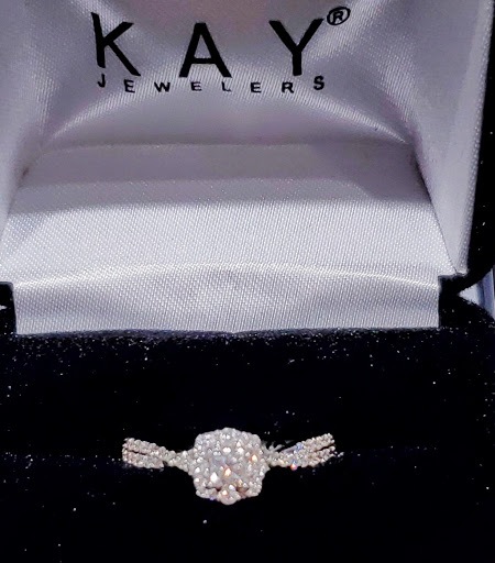 Jewelry Store «Kay Jewelers», reviews and photos, 6015 Wade Hampton Blvd b, Taylors, SC 29687, USA