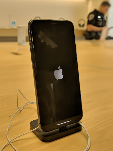 Computer Store «Apple Southlake Town Square», reviews and photos, 260 Grand Ave, Southlake, TX 76092, USA