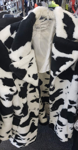 Thrift Store «Goodwill Windsor Woods Retail Store», reviews and photos, 229 S Rosemont Rd, Virginia Beach, VA 23452, USA