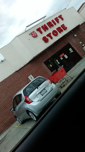 Thrift Store «The Salvation Army Family Store & Donation Center», reviews and photos, 9000 Harlem Ave, Bridgeview, IL 60455, USA