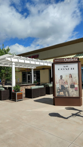 Shopping Mall «Asheville Outlets», reviews and photos, 800 Brevard Rd, Asheville, NC 28806, USA