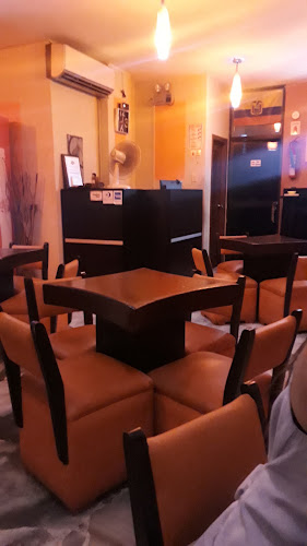 Unagui Sushi & Shrimp Lounge Bar - Restaurante