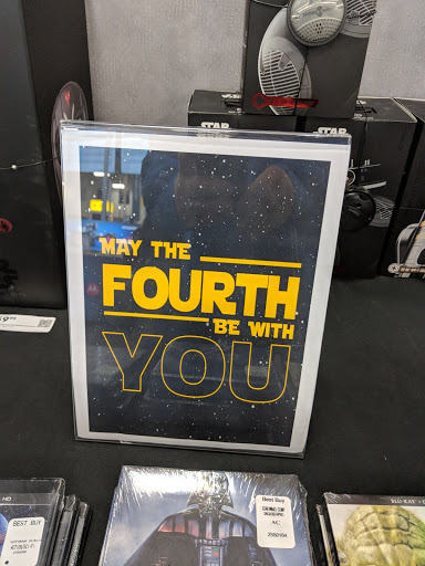 Electronics Store «Best Buy», reviews and photos, 3549 W Shore Dr, Holland, MI 49424, USA