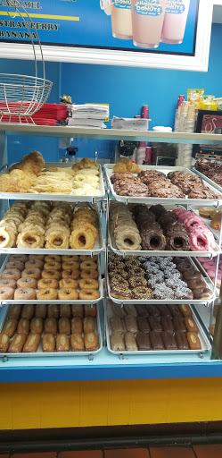 Donut Shop «Heavenly Donuts», reviews and photos, 1915 N Lombard St, Portland, OR 97217, USA