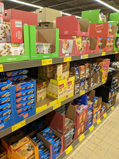 Supermarket «ALDI», reviews and photos, 571 E 24th St, Holland, MI 49423, USA