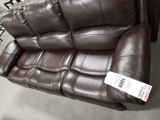 Shopping Mall «Drew 19 Shopping Center», reviews and photos, 21311 US Hwy 19 N, Clearwater, FL 33765, USA