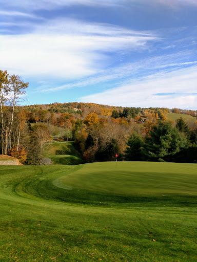 Golf Course «Highland Golf Course», reviews and photos, 3268 Quechee Main St, White River Junction, VT 05001, USA