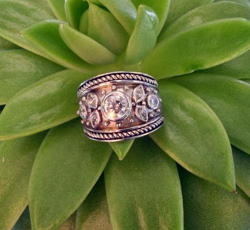 Jewelry Store «Secréte Jewelry», reviews and photos, 10227 Old Georgetown Rd, Bethesda, MD 20814, USA