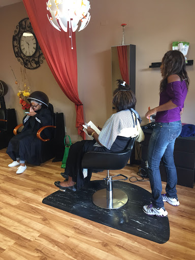 Beauty Salon «Studio 78 Unisex Hair Salon and Beauty Suites», reviews and photos, 1780 S Nova Rd #10&11, South Daytona, FL 32119, USA