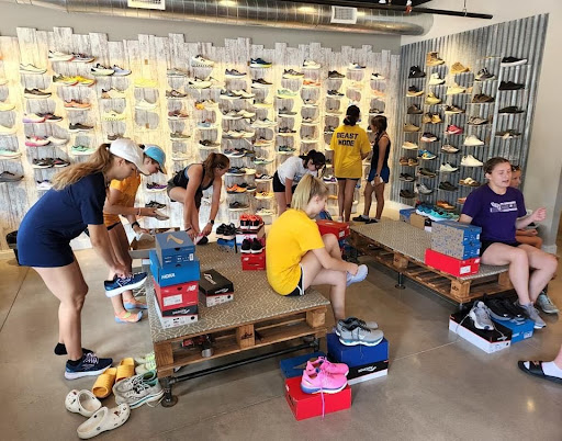 Running Store «DNA Athletics», reviews and photos, 16133 Weber Rd, Crest Hill, IL 60403, USA