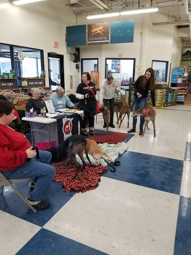 Pet Supply Store «Petco Animal Supplies», reviews and photos, 710 W 66th St, Richfield, MN 55423, USA