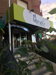 Bar Restaurante El Mirador C. de Barbastro, s/n, 22410 Alcolea de Cinca, Huesca, España