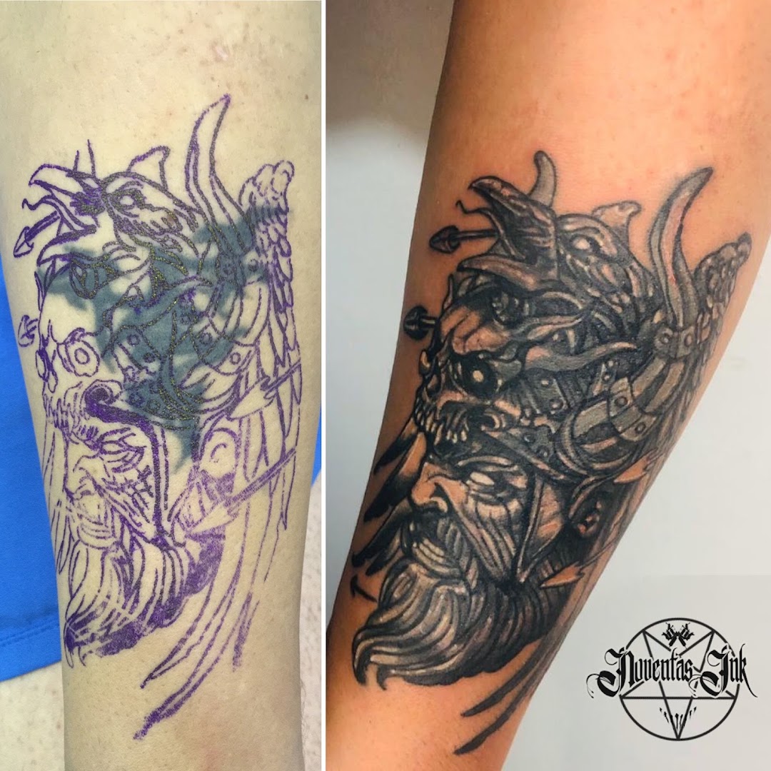 Tatuajes y piercing 90s Ink