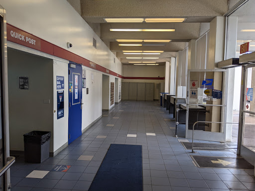 Post Office «United States Postal Service», reviews and photos, 2140 N Hollywood Way, Burbank, CA 91505, USA