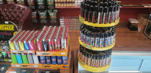 Tobacco Shop «Around The World Tobacco», reviews and photos, 1044 W Belmont Ave, Chicago, IL 60657, USA