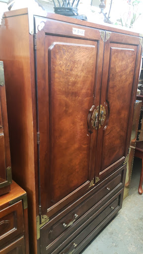 Thrift Store «Bnai Tzedukah Thrift Store», reviews and photos, 203 Sheridan Blvd, Inwood, NY 11096, USA