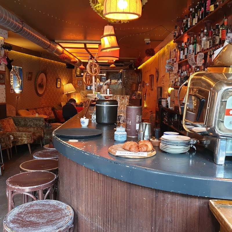 Café Brecht