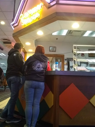 Bowling Alley «Al-Mar Lanes», reviews and photos, 1010 N Main St, Bowling Green, OH 43402, USA