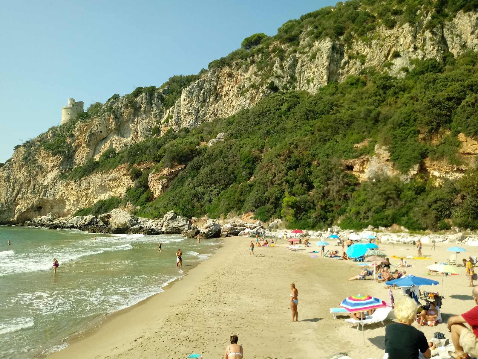 Valokuva Porto di San Feliceista. pinnalla hieno ruskea hiekka:n kanssa