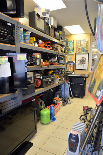 Pawn Shop «American Pawn», reviews and photos, 10045 Belvedere Rd, Royal Palm Beach, FL 33411, USA