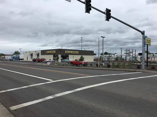Discount Store «Dollar General», reviews and photos, 340 N 3rd St, Harrisburg, OR 97446, USA