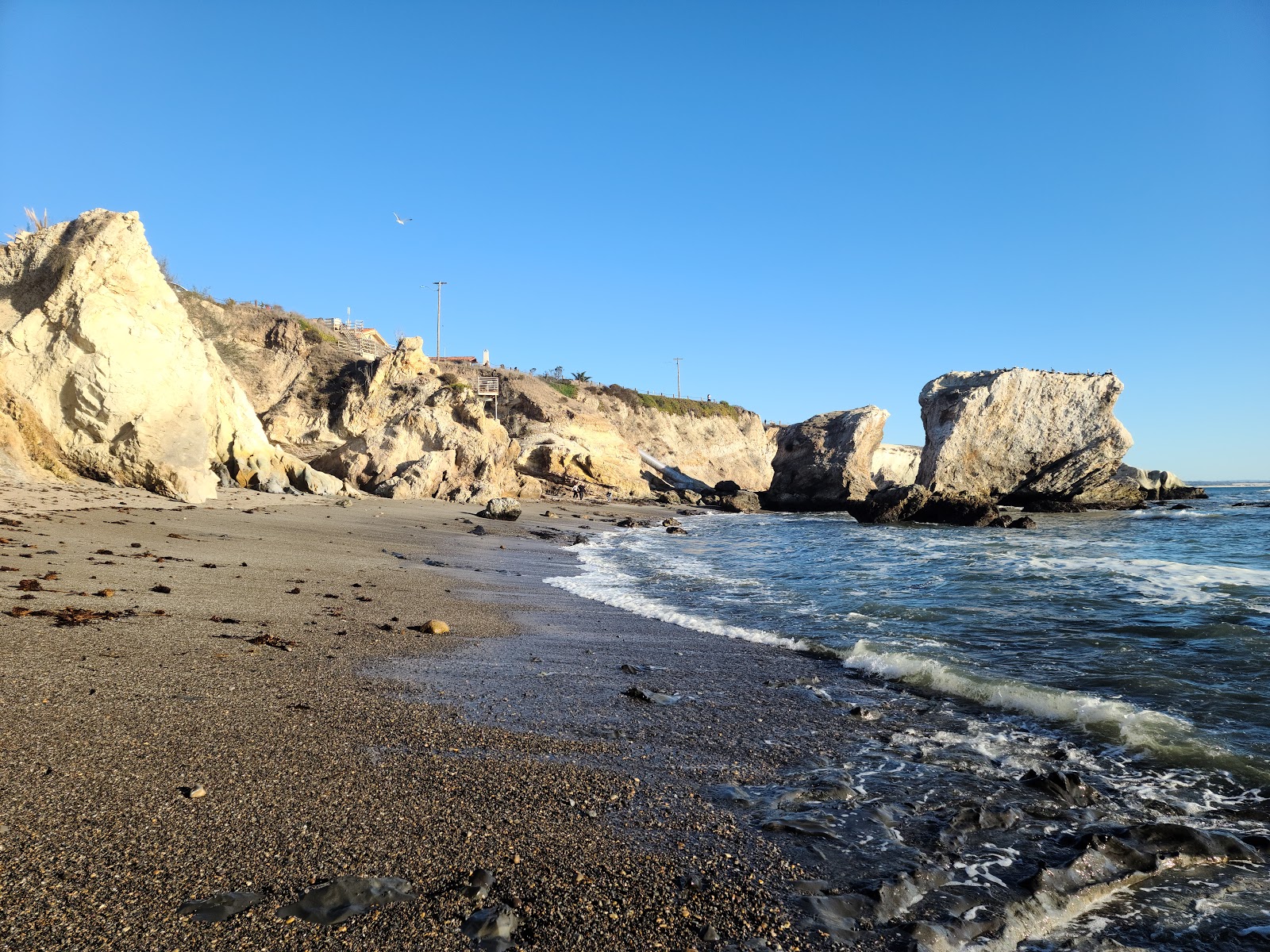 Fotografija Shell Beach Preserve z turkizna čista voda površino