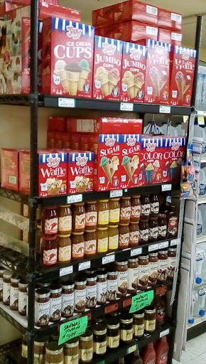 Grocery Store «Hollywood Super Market», reviews and photos, 714 N Main St, Royal Oak, MI 48067, USA