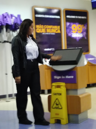 Cell Phone Store «MetroPCS Corporate Store», reviews and photos, 68 Rio Rancho Rd, Pomona, CA 91766, USA